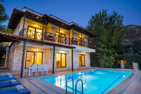 Villa Otantik 